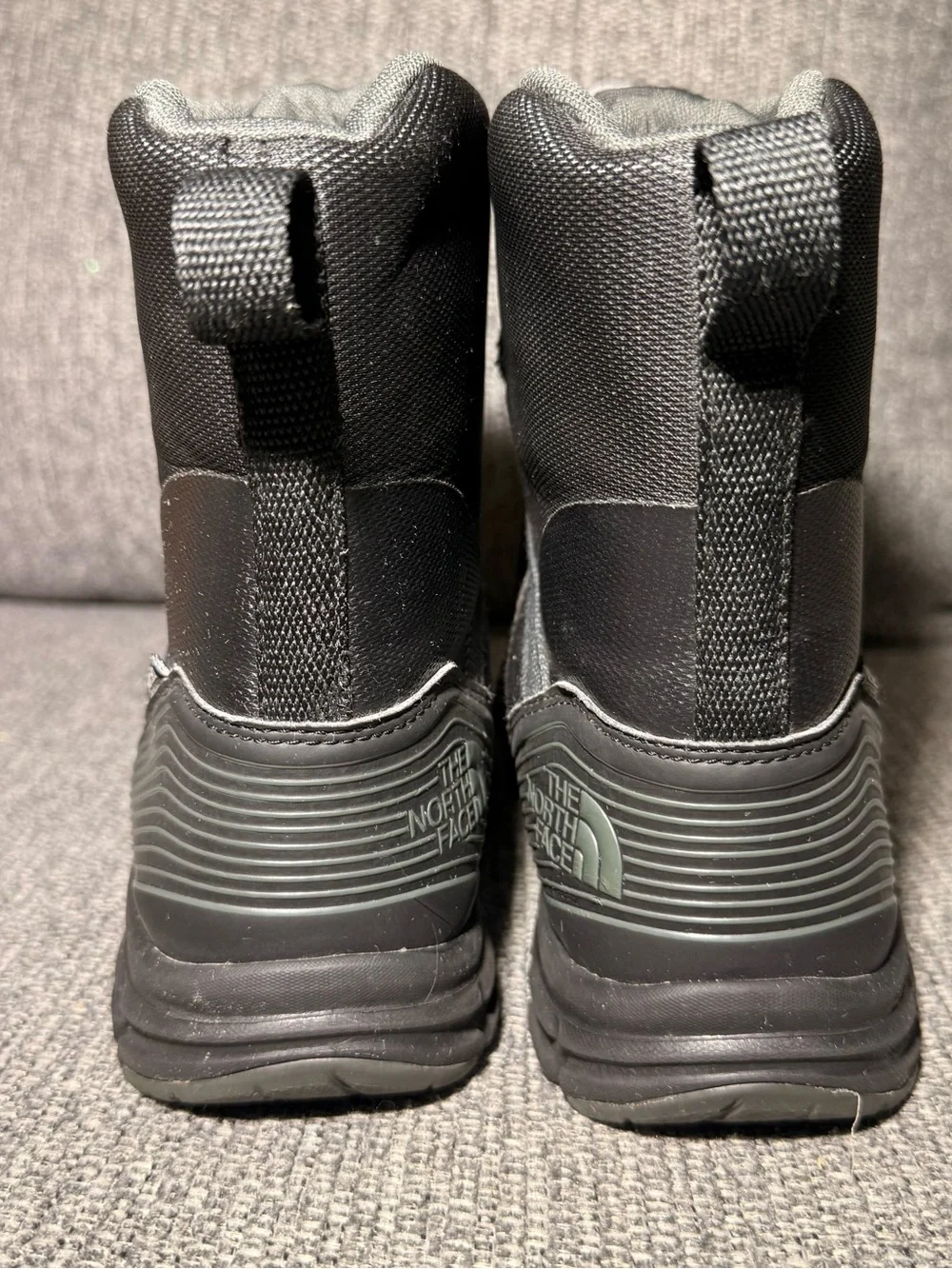 The North Face Winter Waterproof snow Boots black Big boy size 5